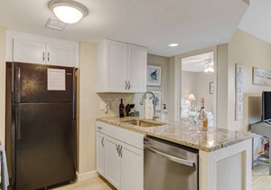 Oceanview Sand Dollar Villas Condo | Balcony | Pool