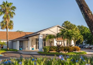 Orbit One Vacation Villas -2BR Suite SATURDAY Check-In in Kissimmee