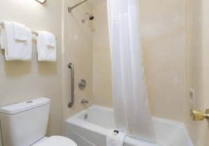 Orlando Vacation! 3 Convenient Units, Pool, Free Parking, Near SeaWorld Orlando