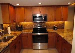 Outstanding Oceanfront Condo On The Beach With A Pool!!