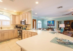 P13 - 3 Bedroom Home with Private Pool