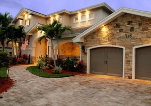 Palm River Estate - Five Bedroom Home