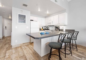 Penthouse 1 BR Villa Direct Oceanfront Wyndham Ocean Walk Resort Daytona Beach | 1910