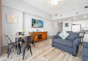 Penthouse 1 BR Villa Direct Oceanfront Wyndham Ocean Walk Resort Daytona Beach | 1910