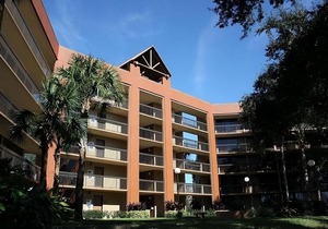 Perfect Family Getaway! 2 Gorgeous Units, Pool, Close to SeaWorld Orlando