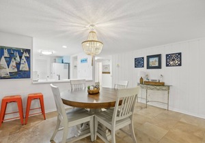 PERFECT LOCATION! Updated Amelia Island Condo Only 4 Min Walk to Beach!