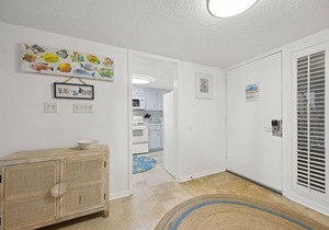 PERFECT LOCATION! Updated Amelia Island Condo Only 4 Min Walk to Beach!