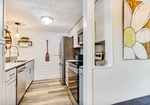 Pet Friendly | Fernandina Shores Townhome | Short Walk to Beach