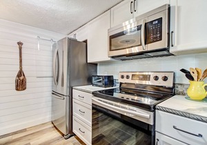Pet Friendly | Fernandina Shores Townhome | Short Walk to Beach