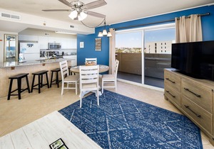 PI 501: Flip Flop Flats - Spectacular East 5th Floor Corner Unit Memory Maker