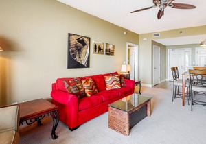 Picture-perfect Gulf-front condo with lagoon pool, hot tub - walk to beach
