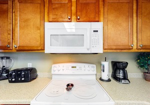 Picture-perfect Gulf-front condo with lagoon pool, hot tub - walk to beach