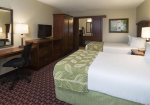 Prime Location! 3 Serene Units, Pool, Free Parking, Near Walt Disney World