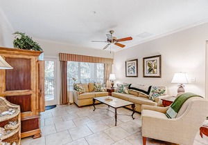 Private Tennis Villas Condo Featuring Free WiFi, Shared Pool, Private W/D, AC