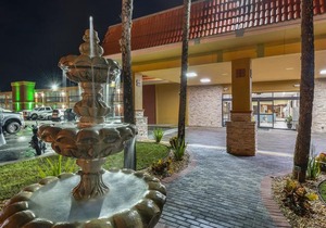 Quality Inn and Suites Riverfront