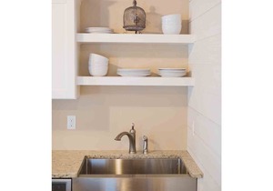 Remodeled Destin Cottage with Easy Access to Dining, Shopping, and Harbor!