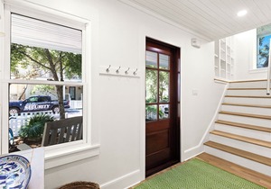 Renovated Stunner 2 Minutes to Beach. Next to Heated Pool. Gulf Views and Bikes.