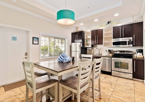 Resort-Style 2BR w Pool & Private Beach-Beach Club at Siesta Key #204C by RVA