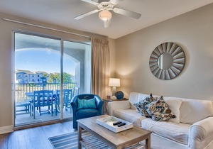 San Remo 204, perfect for a couple or small family,htd pool, hot tub, beach!!