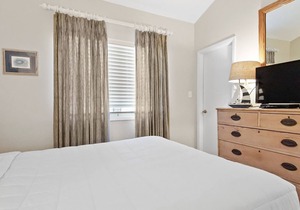 Sealoft 201 | Beachfront With Three Balconies