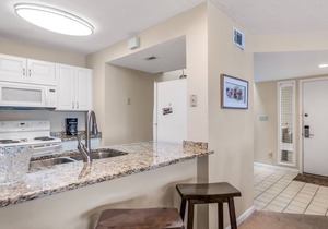 Sealoft 203 | Beachfront With Two Balconies