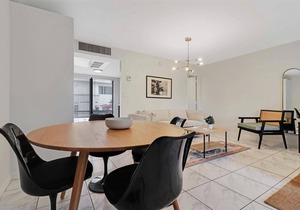 Sextant | The Palm | 1 Block to Beach | Heated Pool | Studio