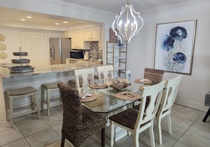 Shoreline Towers 2033 - Newly Remodeled Vacation Rental