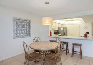 Shoreline Towers 2042 Beach Front 2Bdrm/2Ba Open Balcony Free Beach Setup