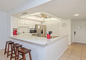 Shoreline Towers 2042 Beach Front 2Bdrm/2Ba Open Balcony Free Beach Setup