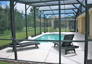 Sleeps up to 10 in this fully equipped home- Calabria in Kissimmee