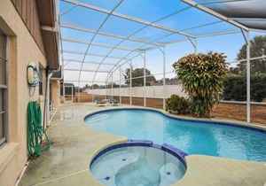 Spacious 3 Bedroom 2 Bathroom Pool Home in Indian Ridge