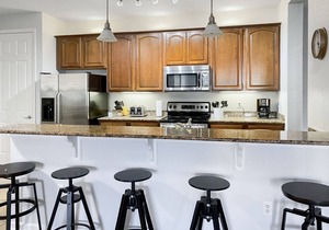 ★SPACIOUS 4BD/2BA★CONVENTION CENTER/UNIVERSAL EPIC UNIVERSE WALKING DISTANCE