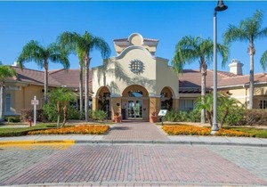 Spacious Condo w/Private Covered Balcony, Gourmet Kitchen, & Free WiFi