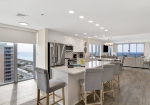 Spacious Gulf-front condo w. direct beach access, great pool