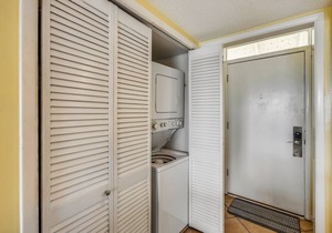 SPC 2079- 2nd Floor 2 BR on the Golf Course - sleeps 7 by RedAwning