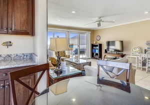 SPC 2136 - Upstairs 2 BR - Beachside - Sleeps 6 by RedAwning