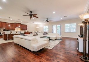 Spectacular Mediterranean South Tampa home w/ a movie theater pool and hot tub