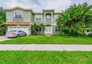 Spectacular Mediterranean South Tampa home w/ a movie theater pool and hot tub
