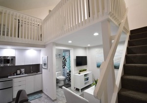 Steps from the ocean Trendy Loft UNIT # 6