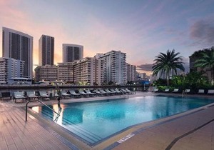 Stunning 2 Bedroom Bay Front Apt w/Breathless View 1909