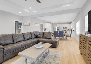 Stunning 4BR 3BA Cottage Heated Pool 5 Min to Beach