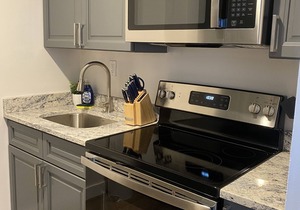 Stylish 1 Bedroom Apartment in Gadsden, AL