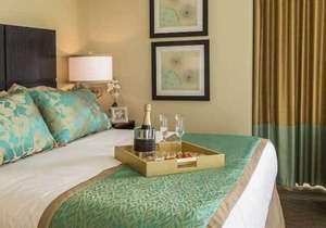 Summer Bay Resort 1br suite, Saturday check-in