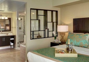 Summer Bay Resort 2br suite, Saturday check-in