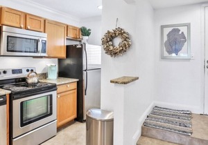 Summerhouse 147, 2 Bedrooms, 2.5 Baths, Sleeps 6, Ocean View, 4 Heated Pools