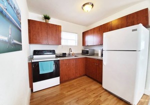 Sunny 2BR Apt nr Wynwood,Midtown & Design District