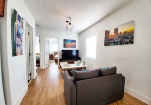 Sunny 2BR Apt nr Wynwood,Midtown & Design District