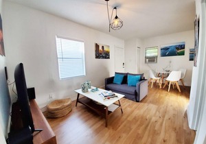 Sunny 2BR Apt nr Wynwood,Midtown & Design District