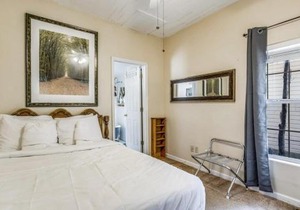 Sweet on Strong Street - Unit A