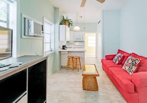 The Palmetto Inn - Snook - 1 Bedroom Queen Suite